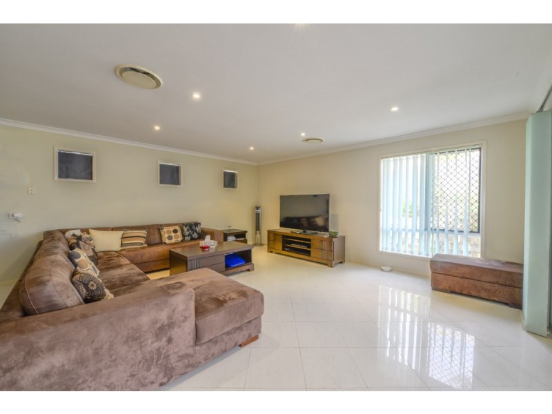 3 Waterview Court, Springfield Lakes QLD 4300