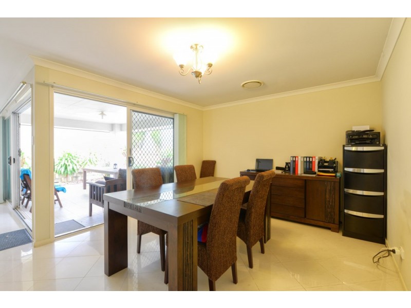 3 Waterview Court, Springfield Lakes QLD 4300