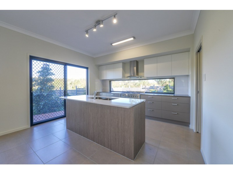 51 Parkview drive, Springfield Lakes QLD 4300