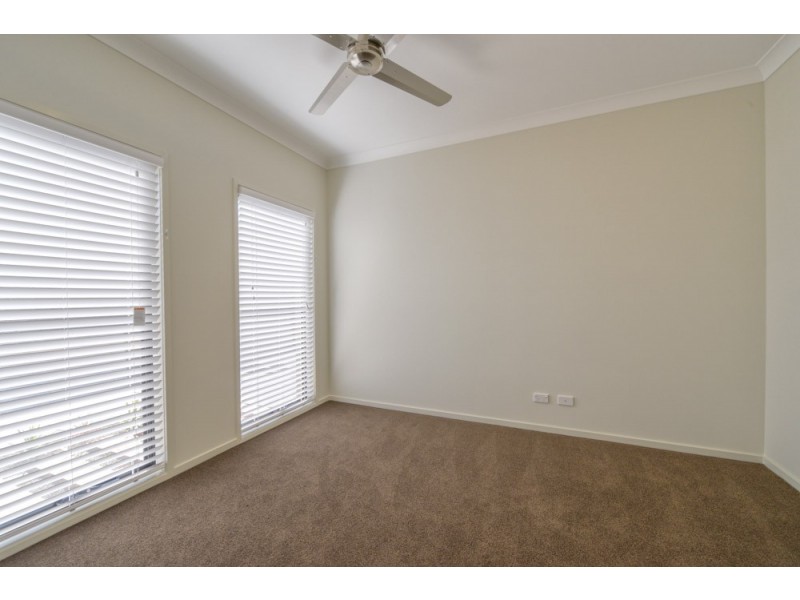 51 Parkview drive, Springfield Lakes QLD 4300