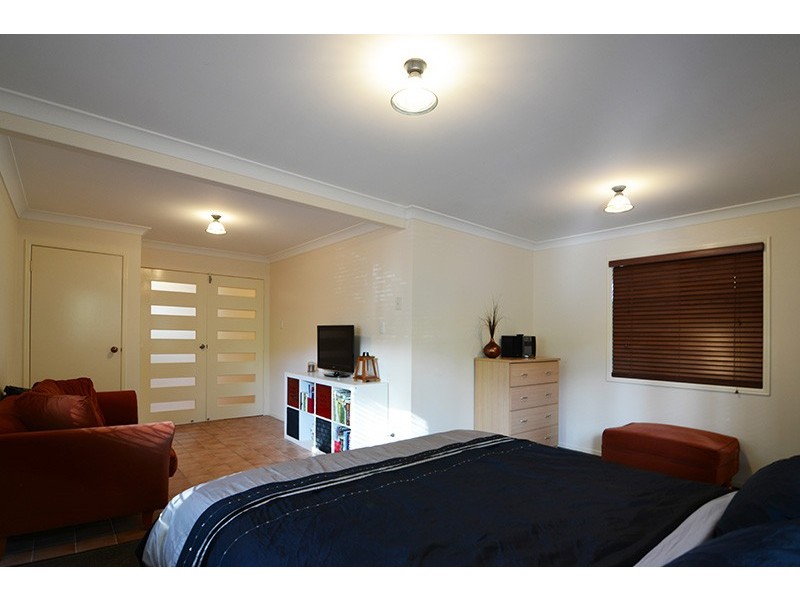 27 Jainba Street, Indooroopilly QLD 4068