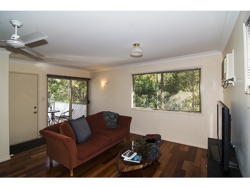 27 Jainba Street, Indooroopilly QLD 4068