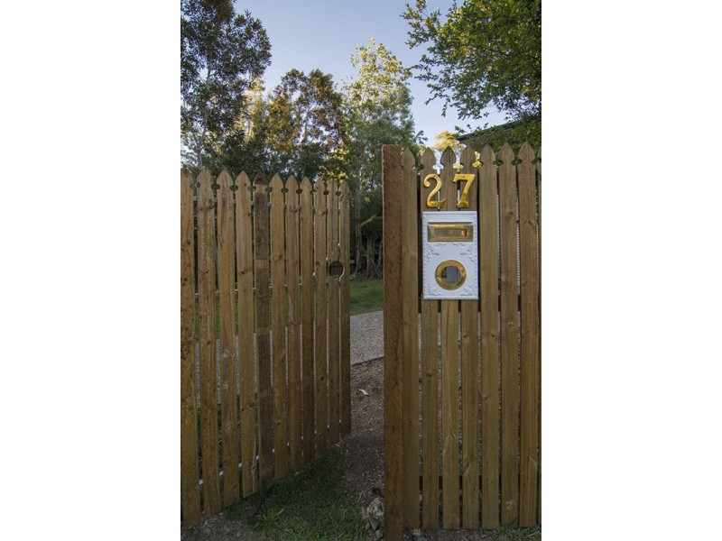 27 Jainba Street, Indooroopilly QLD 4068