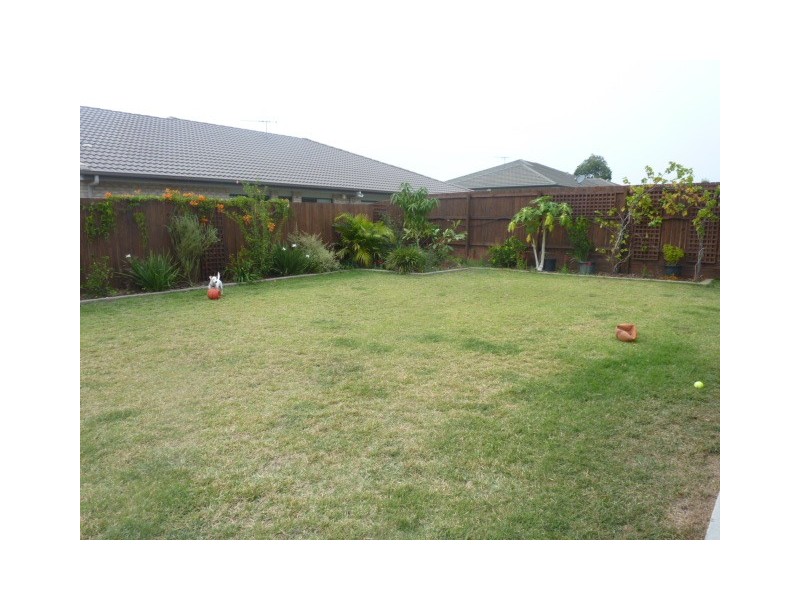 24 Bathersby Crescent, Augustine Heights QLD 4300