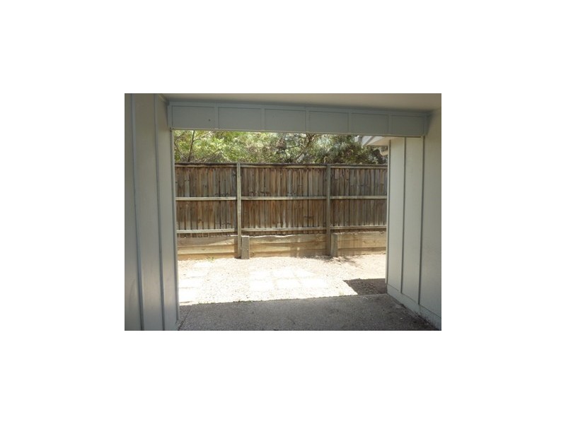 15 Greenleaf Avenue, Springfield Lakes QLD 4300