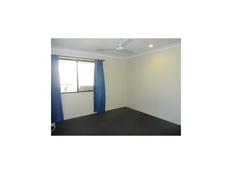 2 Everest Court, Springfield Lakes QLD 4300