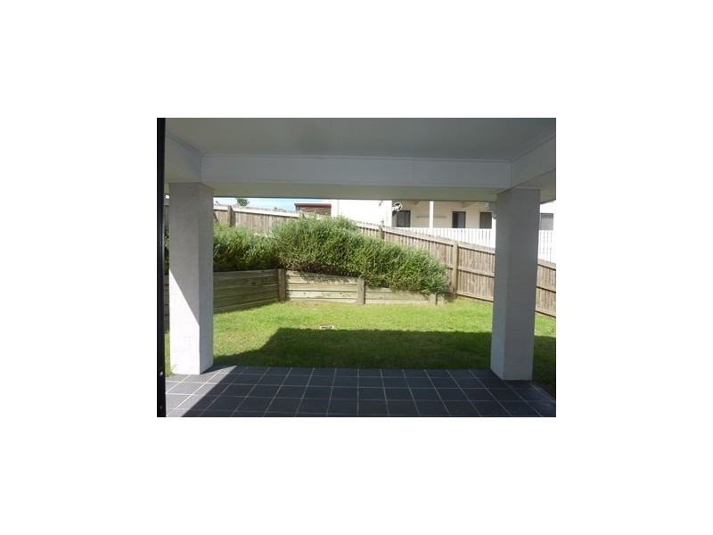 2 Everest Court, Springfield Lakes QLD 4300