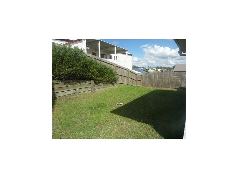 2 Everest Court, Springfield Lakes QLD 4300