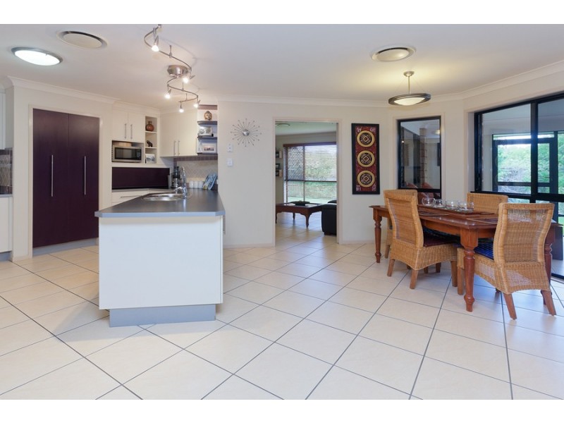 17 De Marce Court, Springfield Lakes QLD 4300