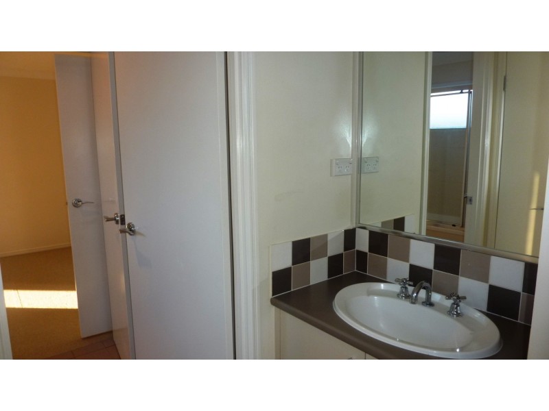 22 Dry Dock Circuit, Springfield Lakes QLD 4300