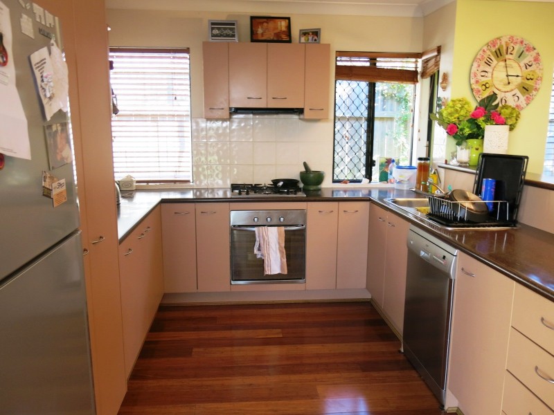 31 Lloyd Bird Crescent, Springfield Lakes QLD 4300
