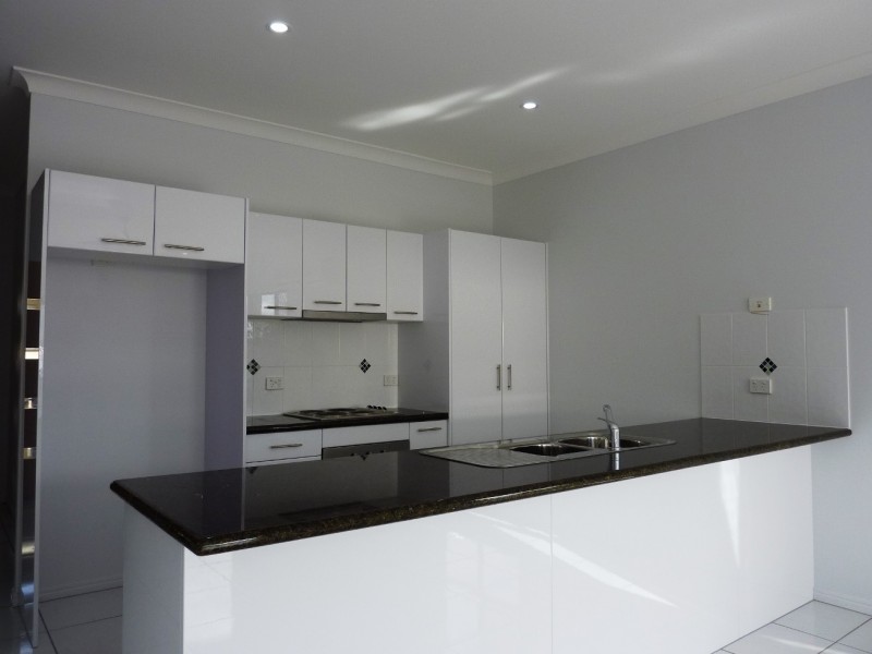 12 Yellowstone Way, Springfield Lakes QLD 4300