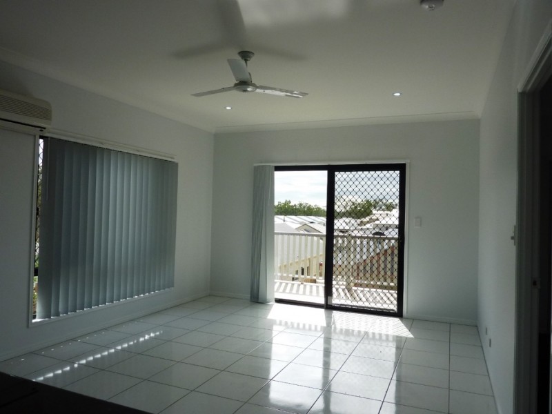 12 Yellowstone Way, Springfield Lakes QLD 4300