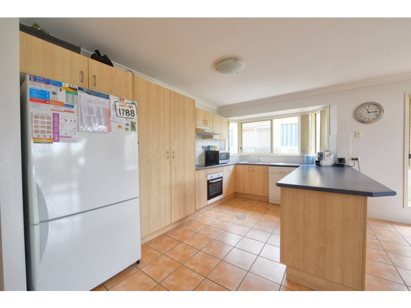 10 Harriet Court, Springfield Lakes QLD 4300