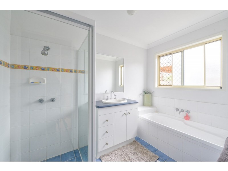 10 Harriet Court, Springfield Lakes QLD 4300