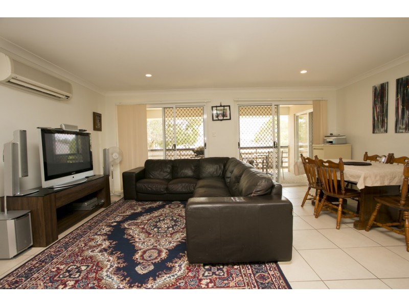 5 Riverside Crescent, Springfield Lakes QLD 4300