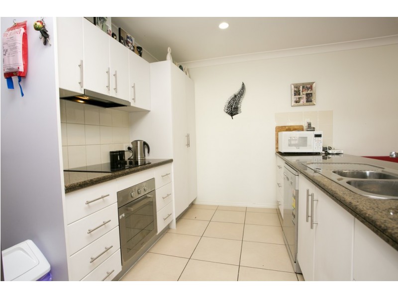 5 Riverside Crescent, Springfield Lakes QLD 4300