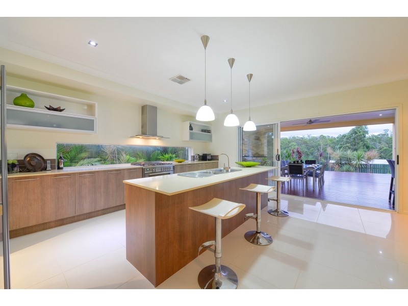 18 Cascades Street, Springfield Lakes QLD 4300