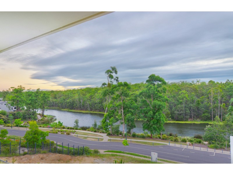 18 Cascades Street, Springfield Lakes QLD 4300