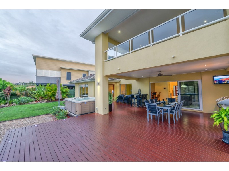 18 Cascades Street, Springfield Lakes QLD 4300