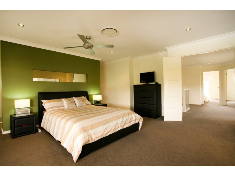 18 Cascades Street, Springfield Lakes QLD 4300