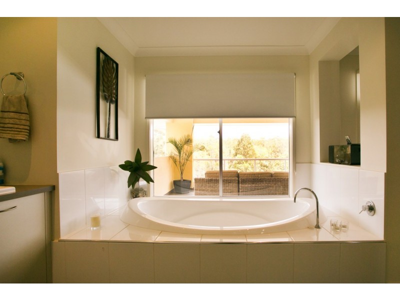 18 Cascades Street, Springfield Lakes QLD 4300