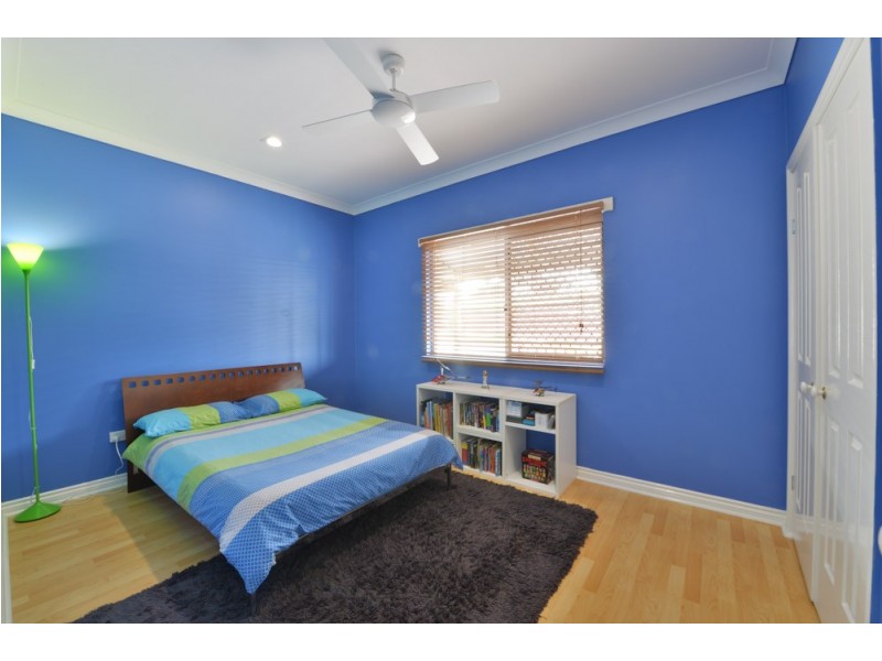 4 Vanessa Court, Camira QLD 4300