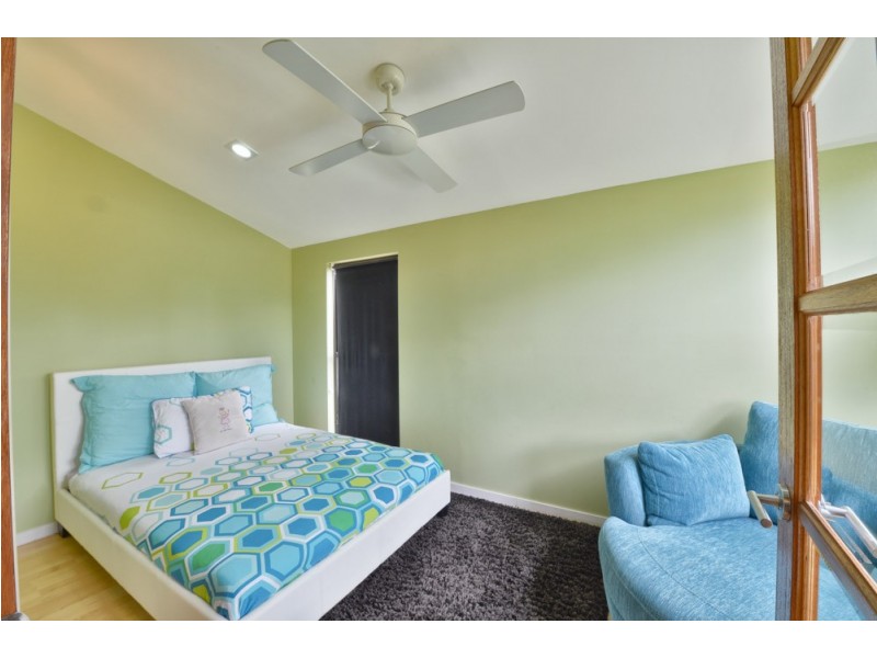 4 Vanessa Court, Camira QLD 4300