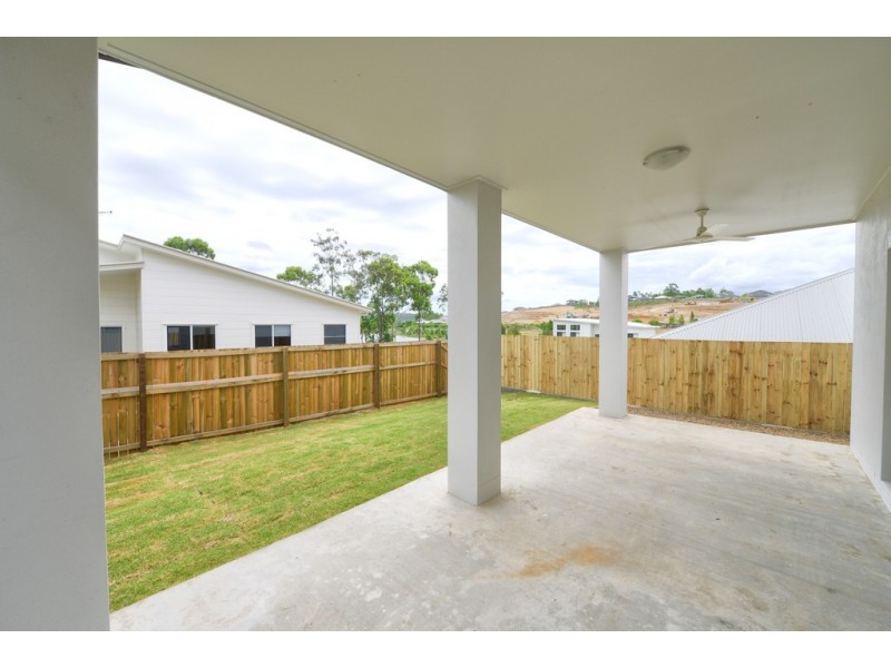 28 Cascades Street, Springfield Lakes QLD 4300