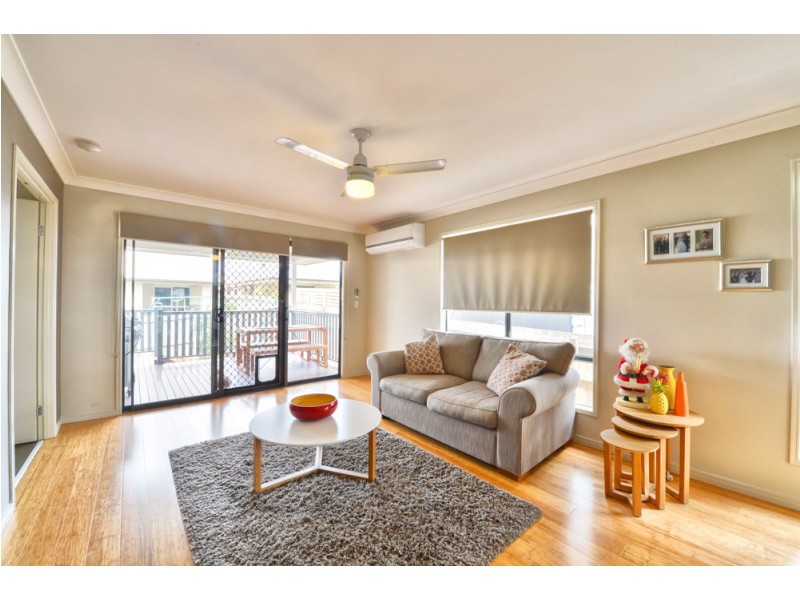 9 Hillsborough Place, Springfield Lakes QLD 4300