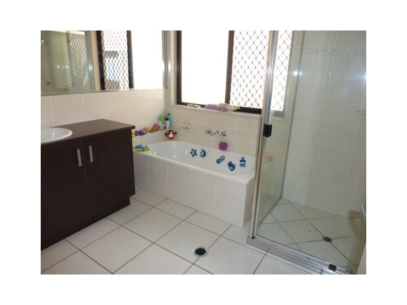 23 Admiral Crescent, Springfield Lakes QLD 4300