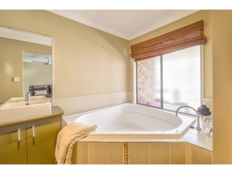 58 Parkside Drive, Springfield QLD 4300