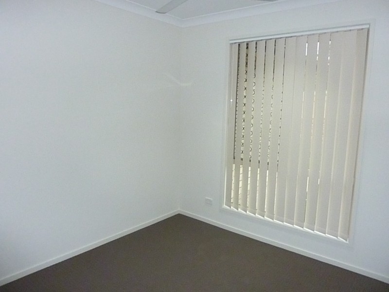 1 Dry Dock Circuit, Springfield Lakes QLD 4300