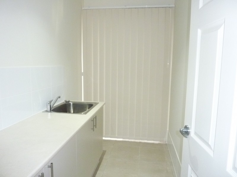 1 Dry Dock Circuit, Springfield Lakes QLD 4300