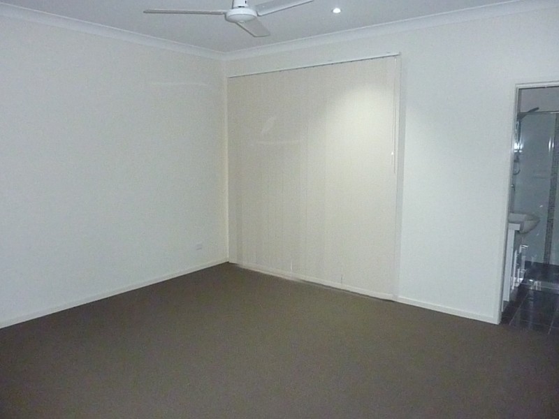 1 Dry Dock Circuit, Springfield Lakes QLD 4300