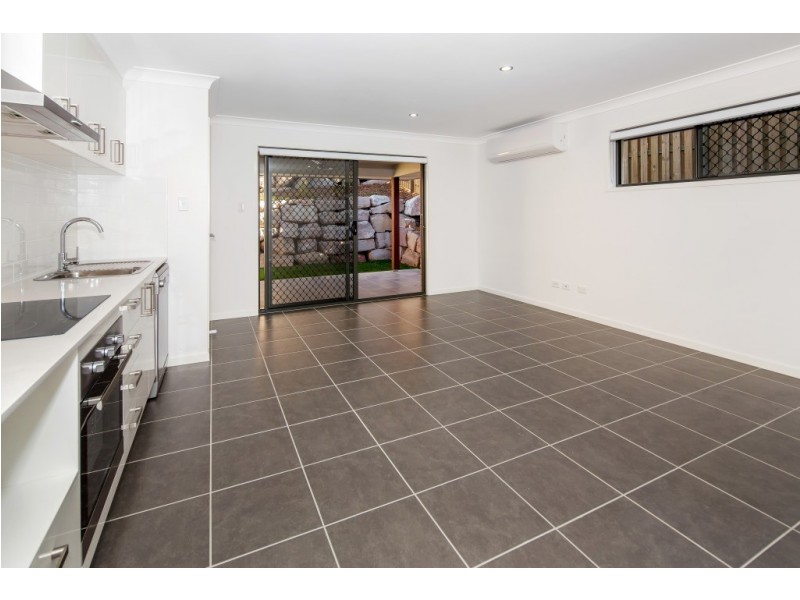 30A Kenneth Drive, Augustine Heights QLD 4300