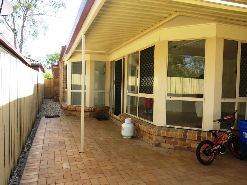 18 Goldeneye Place, Forest Lake QLD 4078