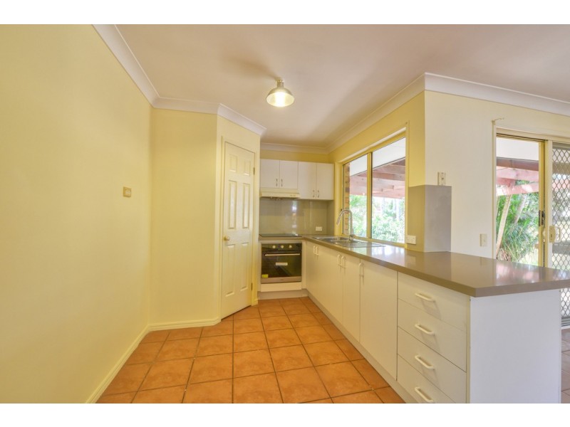 17 Ravenswood Lane, Springfield QLD 4300