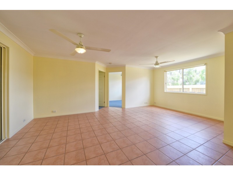 17 Ravenswood Lane, Springfield QLD 4300