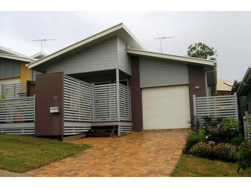 20 Creekside Drive, Springfield Lakes QLD 4300
