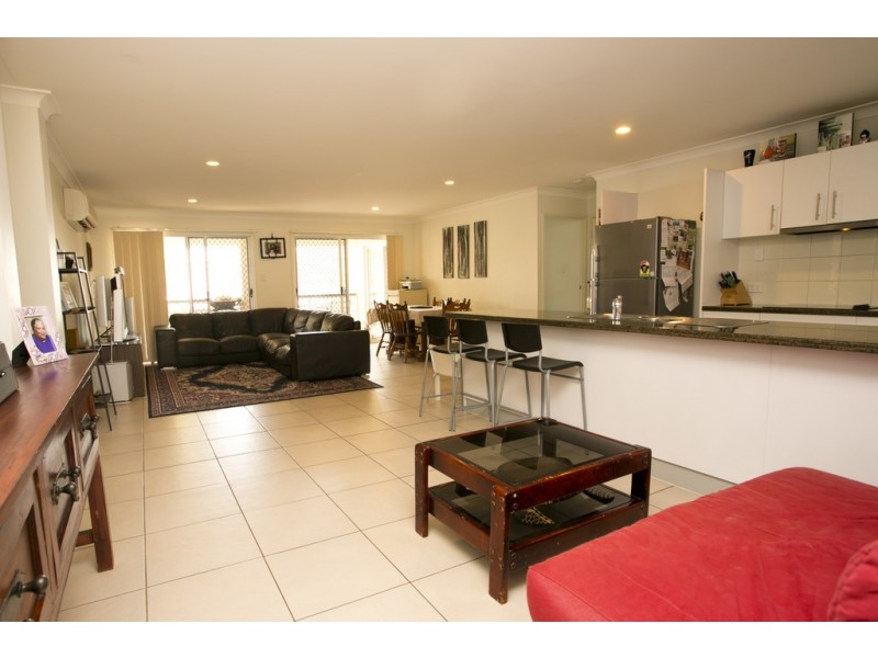 5 Riverside Crescent, Springfield Lakes QLD 4300