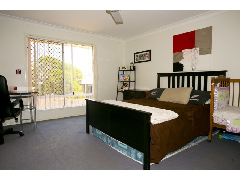 5 Riverside Crescent, Springfield Lakes QLD 4300