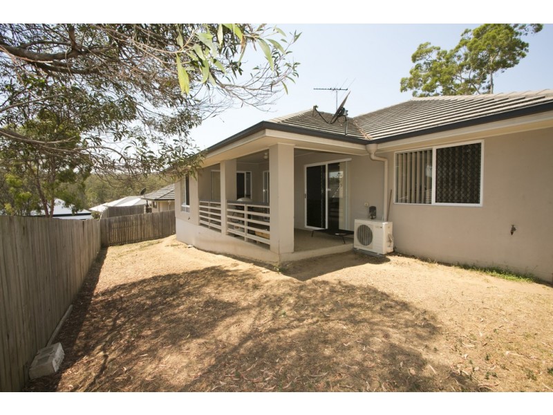 5 Riverside Crescent, Springfield Lakes QLD 4300