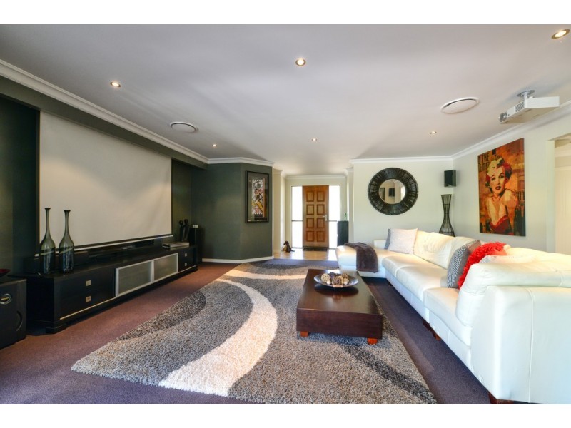 4 Coogara Court, Brookwater QLD 4300