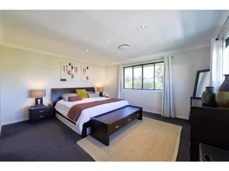 4 Coogara Court, Brookwater QLD 4300