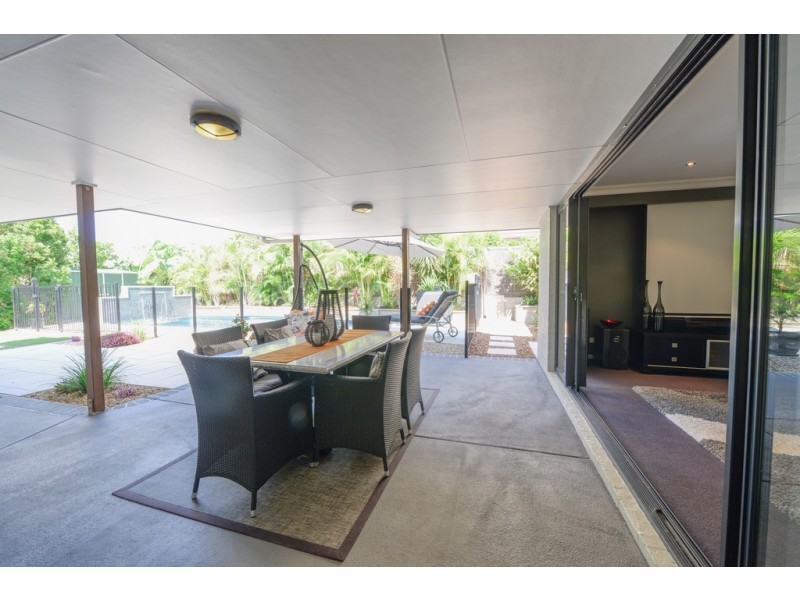 4 Coogara Court, Brookwater QLD 4300