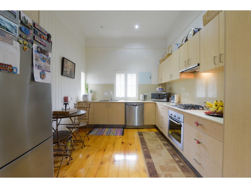 25 Jerrold Street, Sherwood QLD 4075