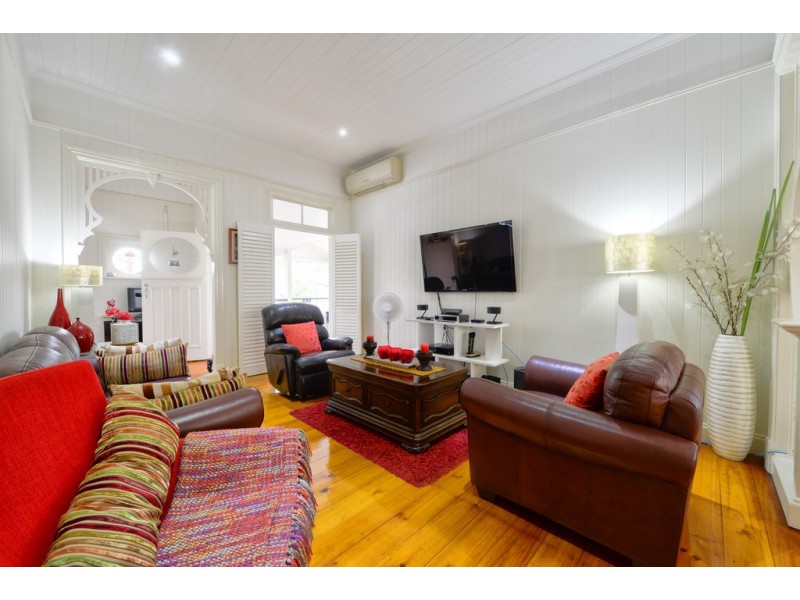 25 Jerrold Street, Sherwood QLD 4075