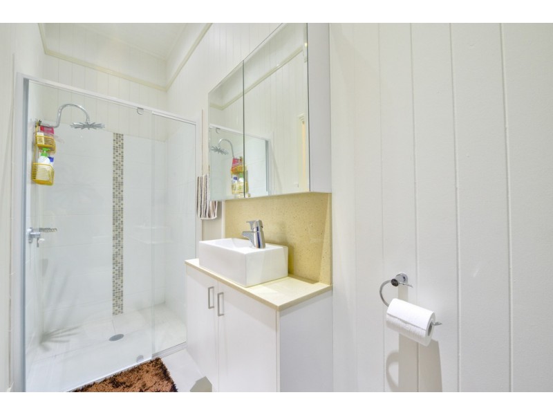 25 Jerrold Street, Sherwood QLD 4075