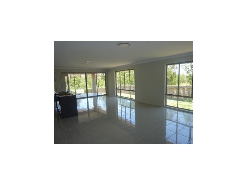 202 Grande Avenue, Springfield Lakes QLD 4300